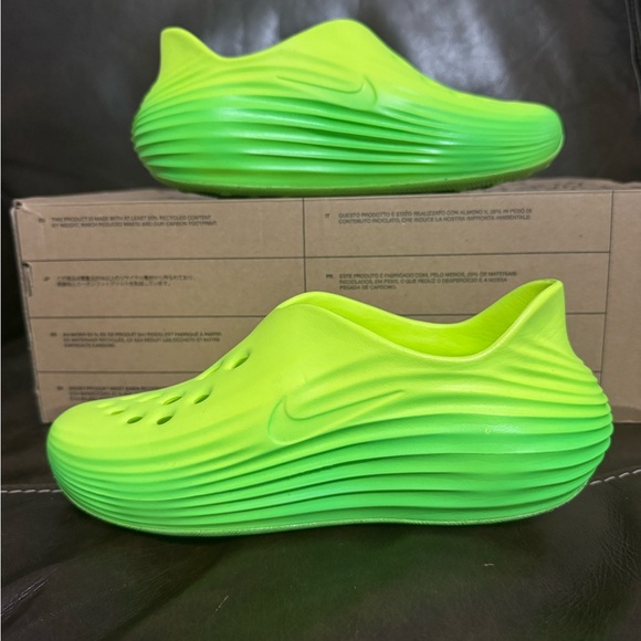 Nike Reactx Rejuven8 Green Strike Sz: 5M/6.5W - Picture 2 of 6